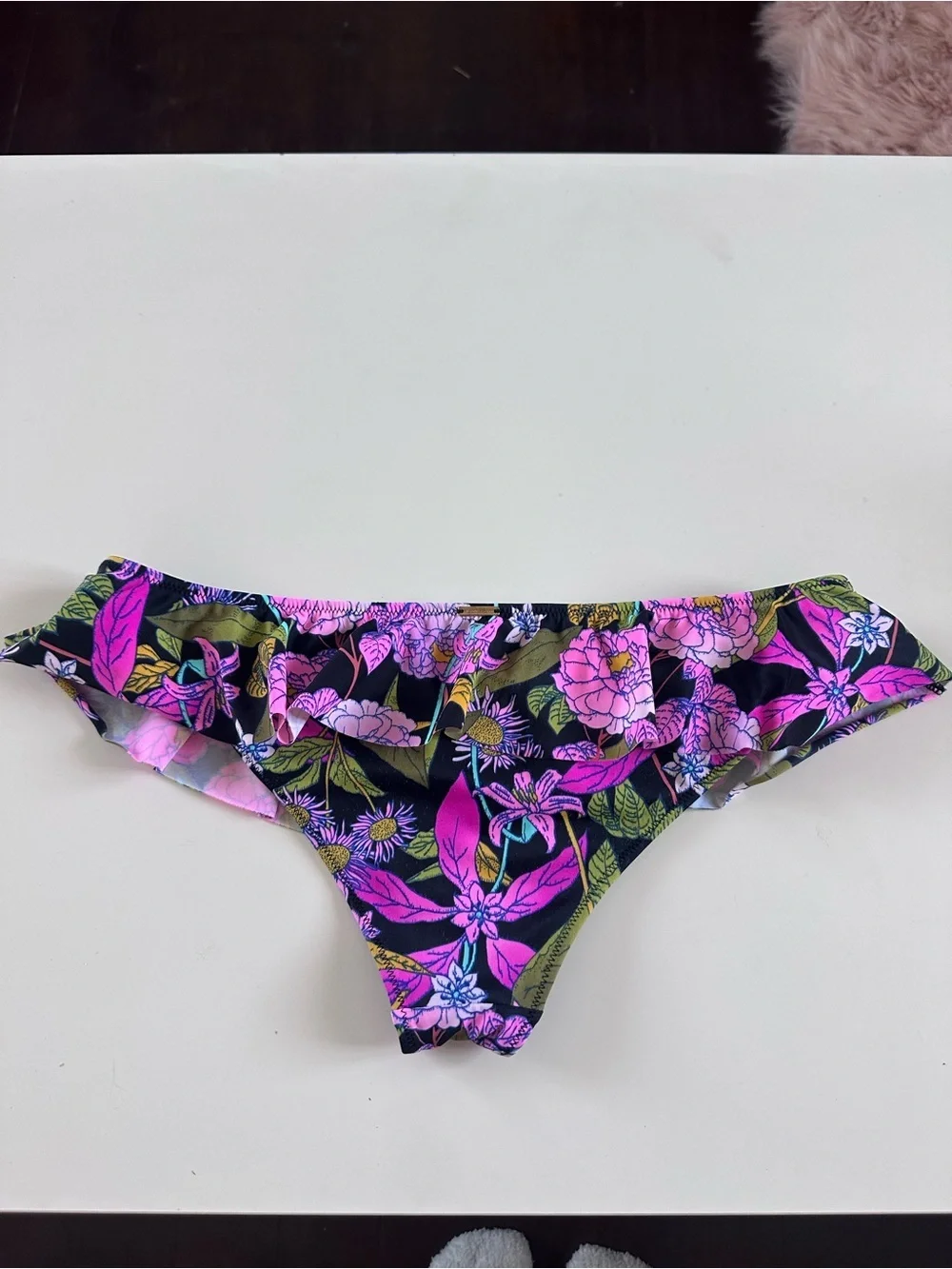Victoria's Secret The Classic Hipster Tapestry ruffle Floral Bikini Bottom Sz m